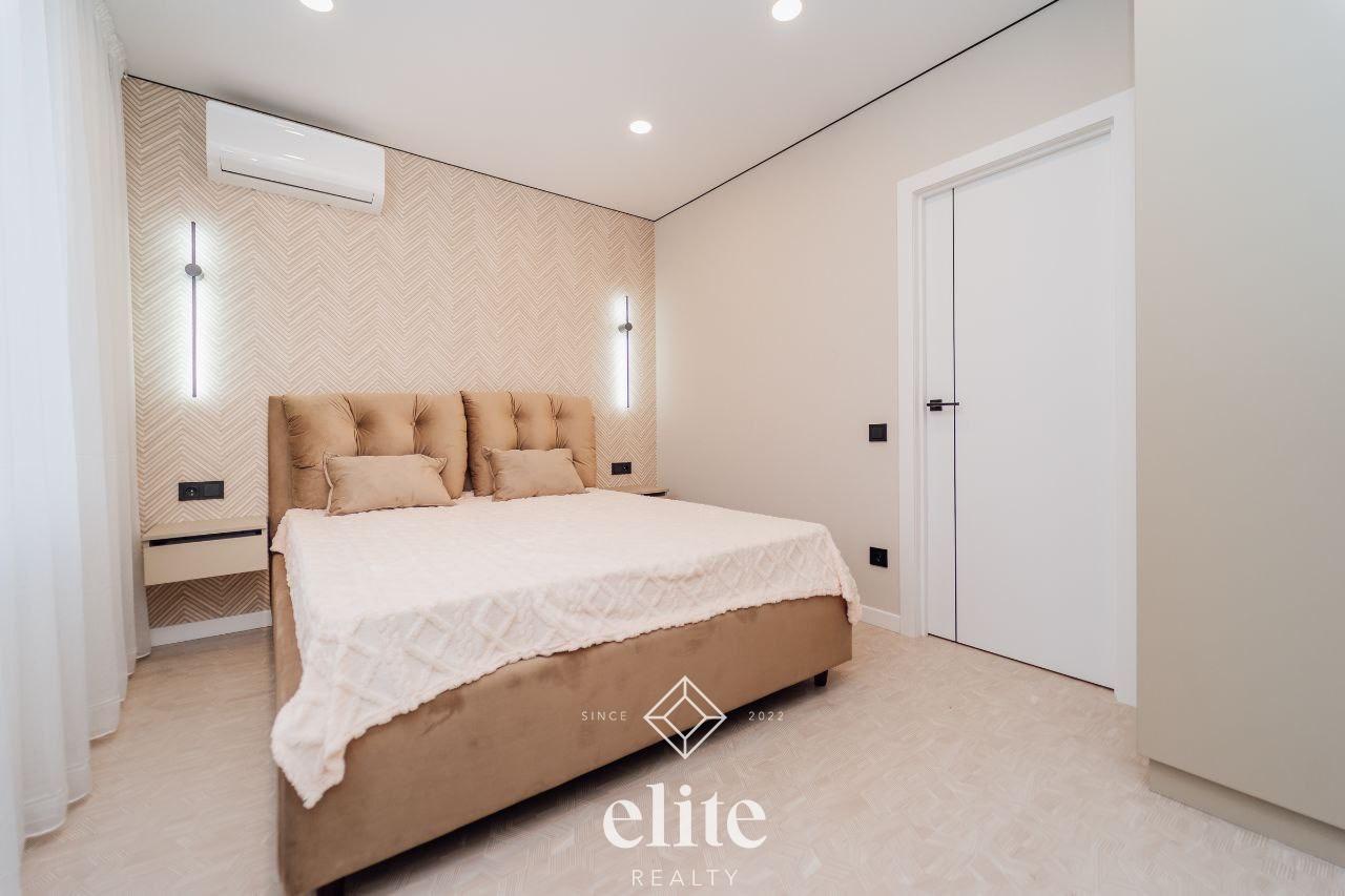 elite realty image