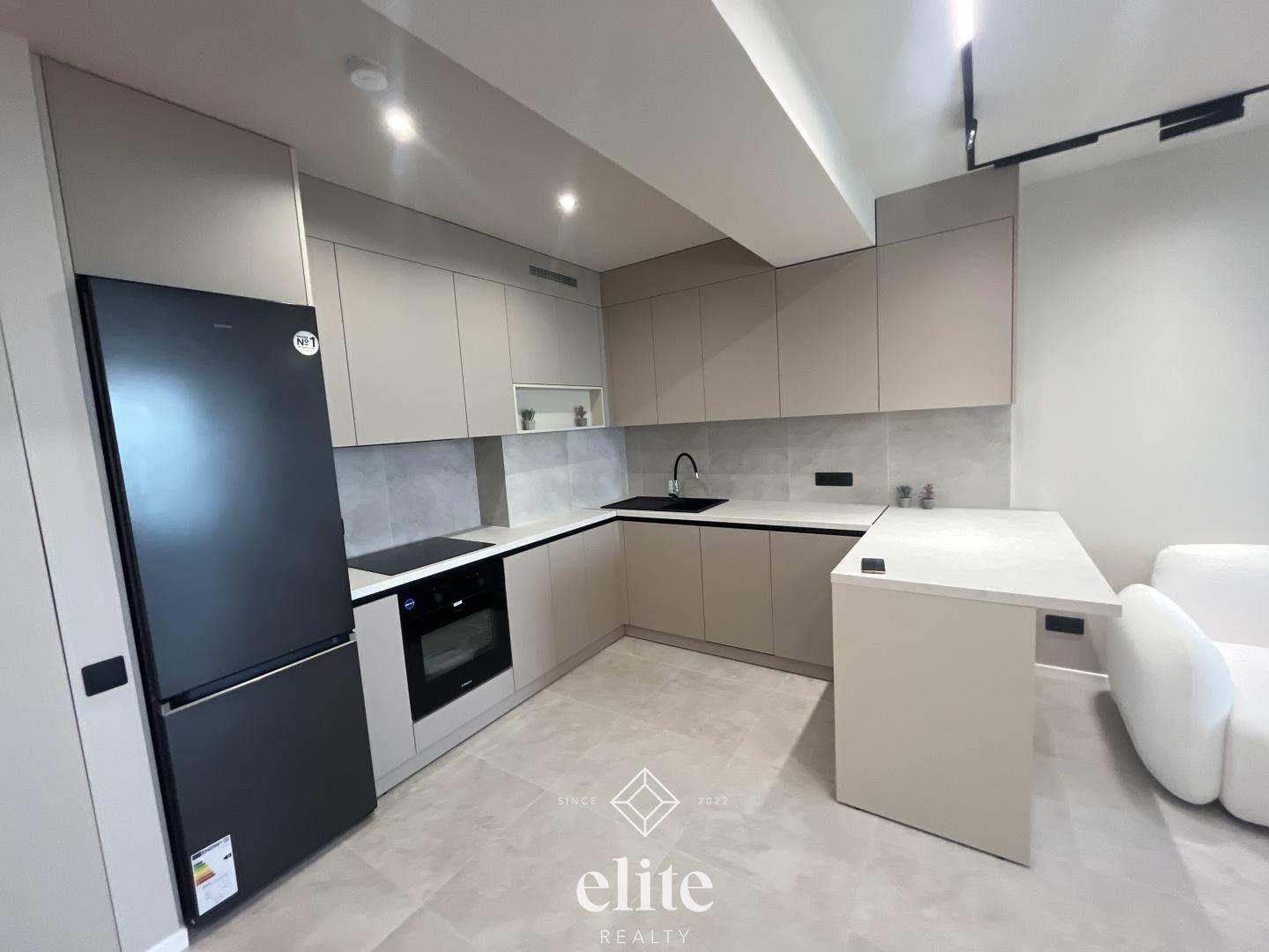 elite realty image