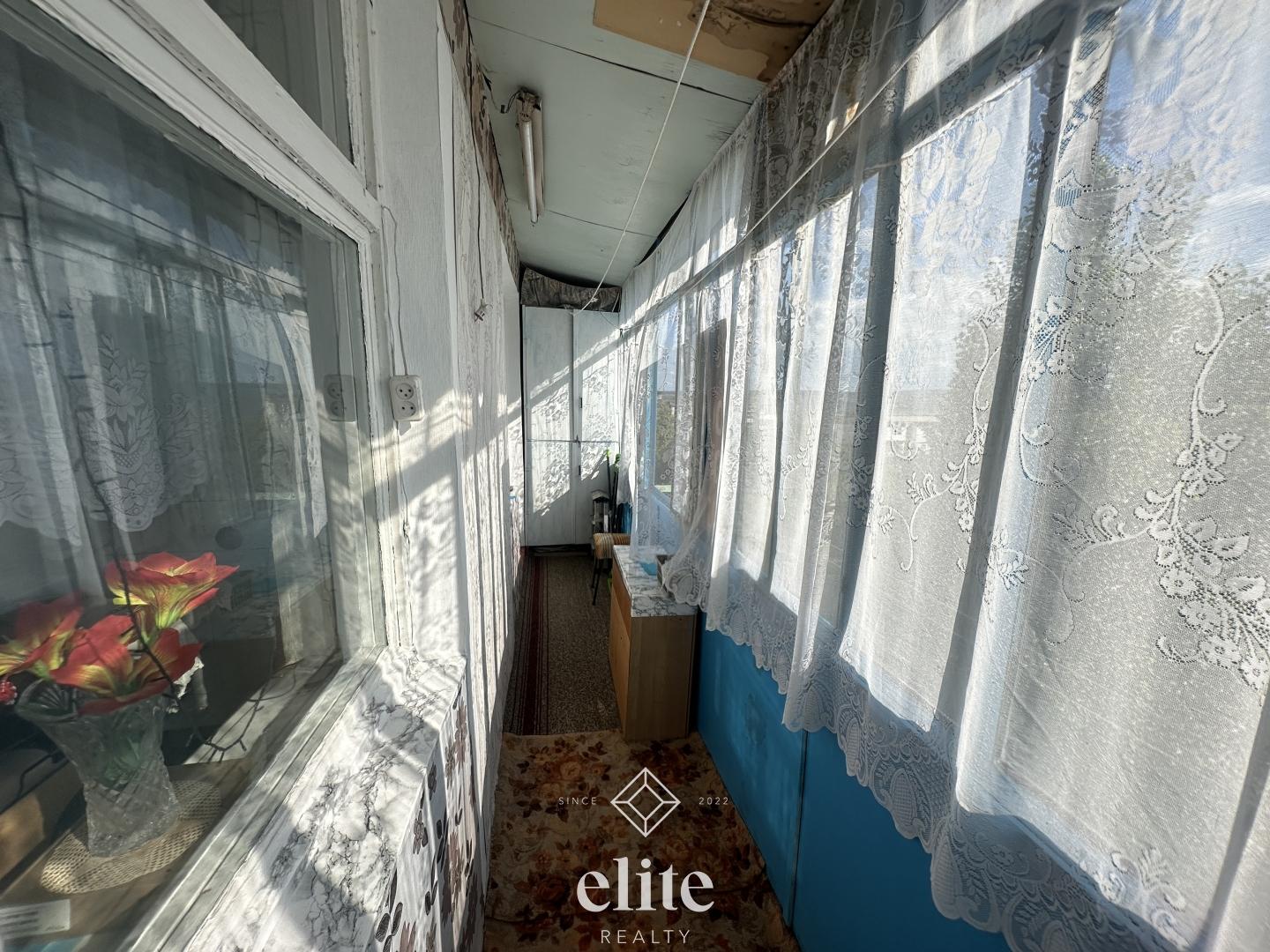 elite realty image