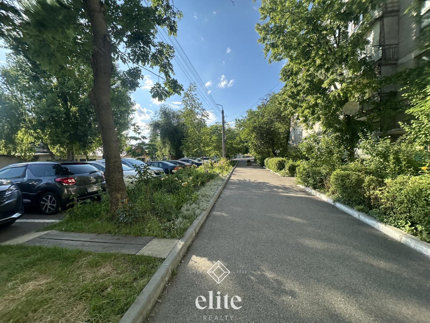 elite realty image