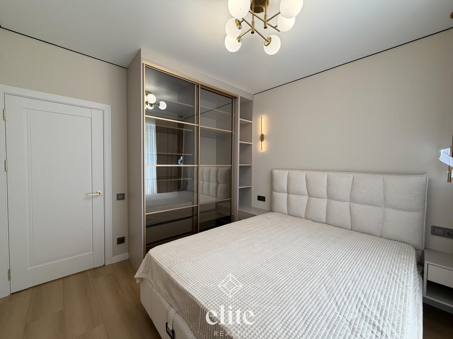 elite realty image
