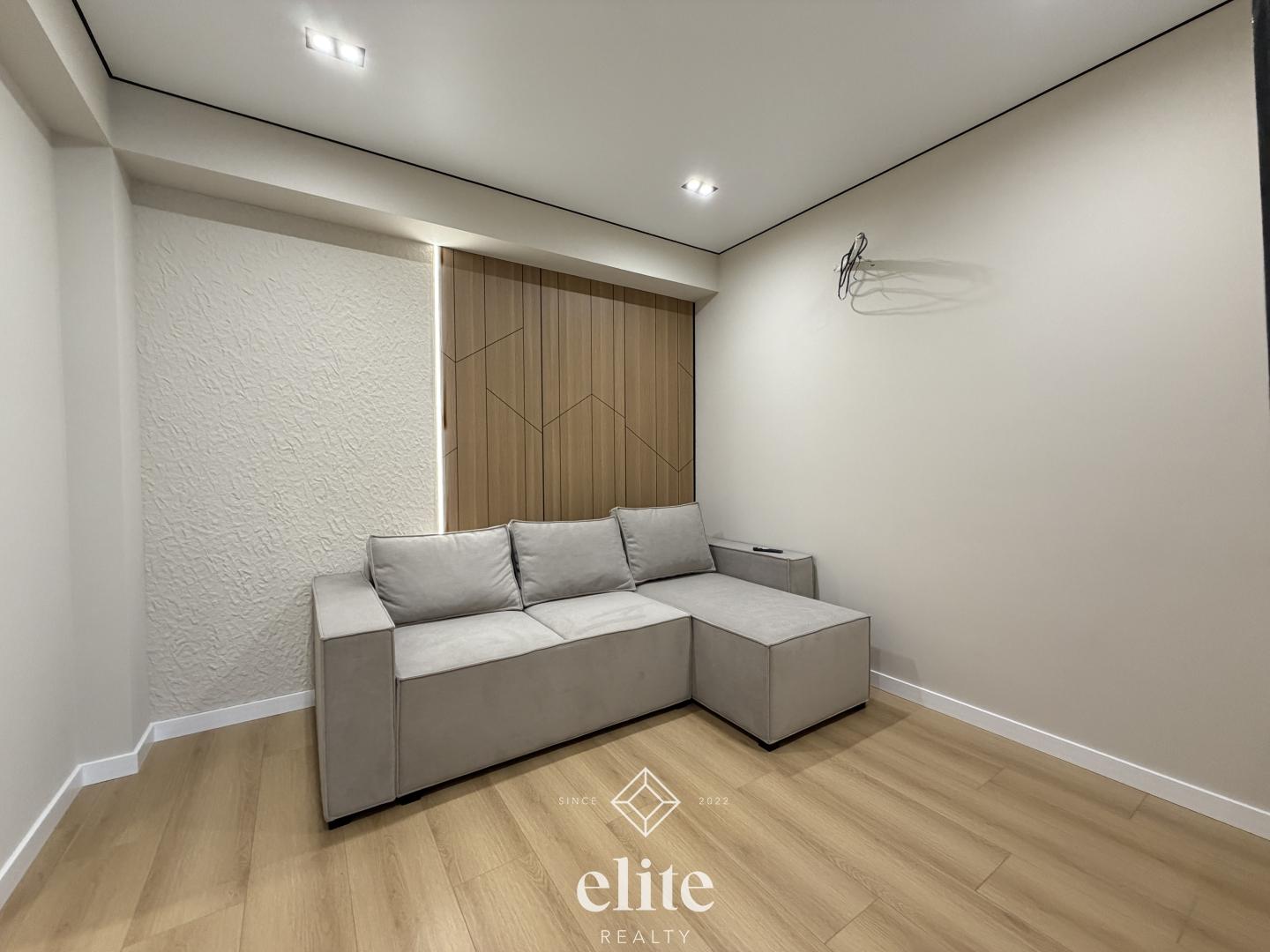elite realty image