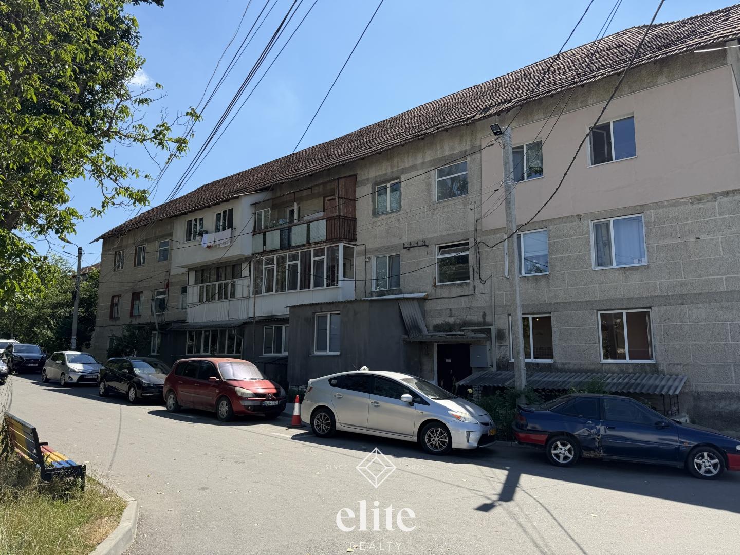 elite realty image