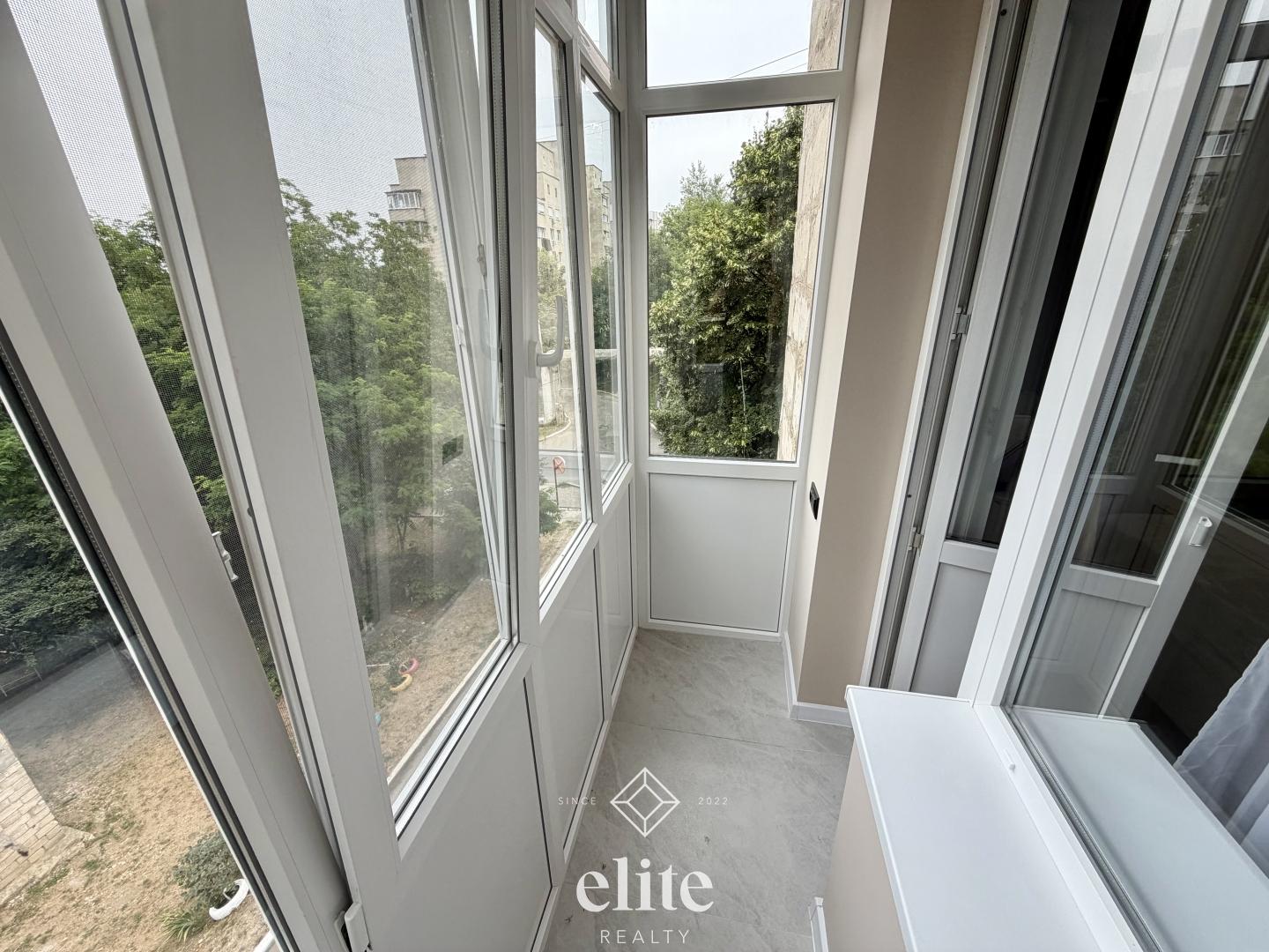 elite realty image