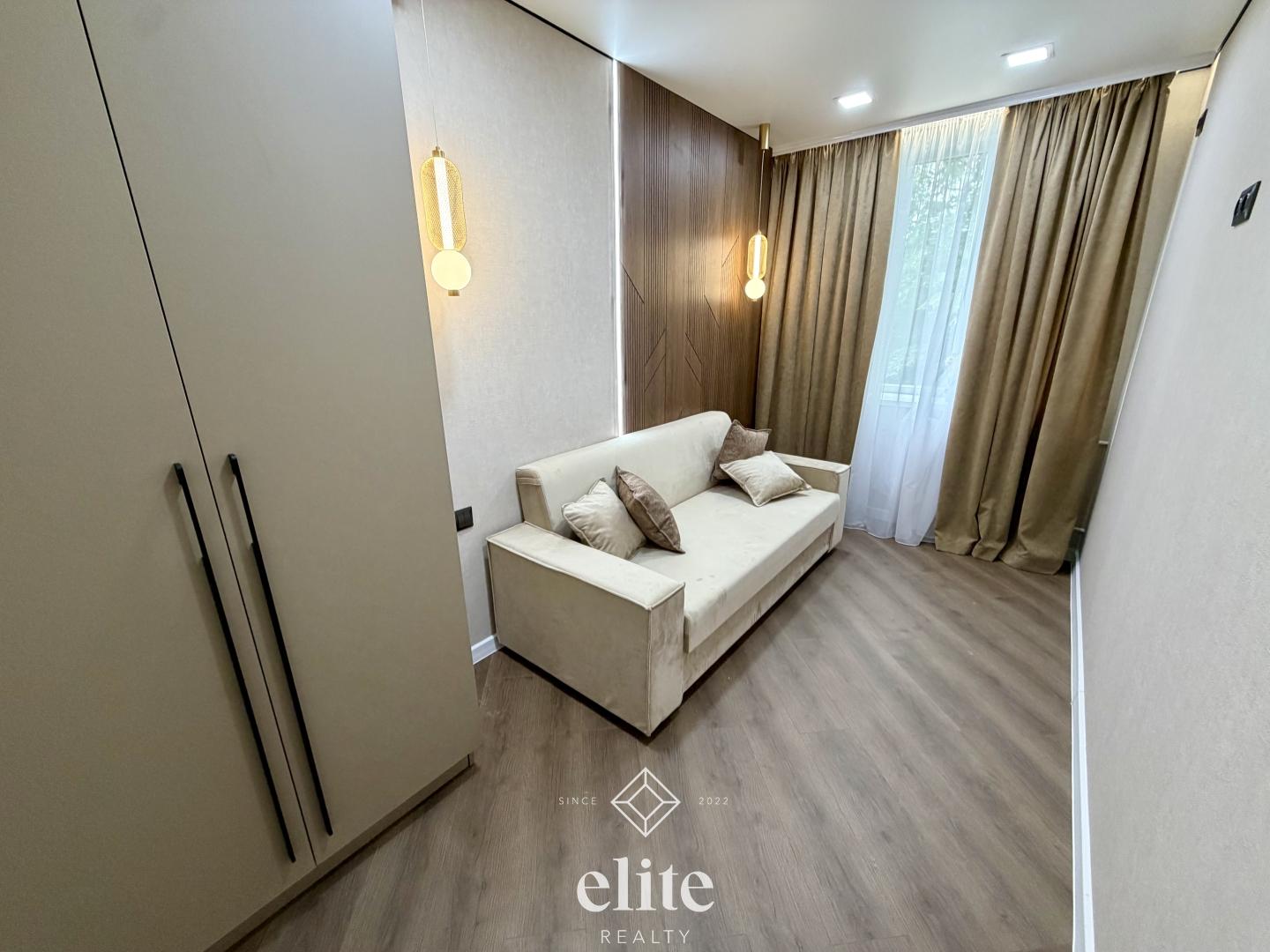 elite realty image
