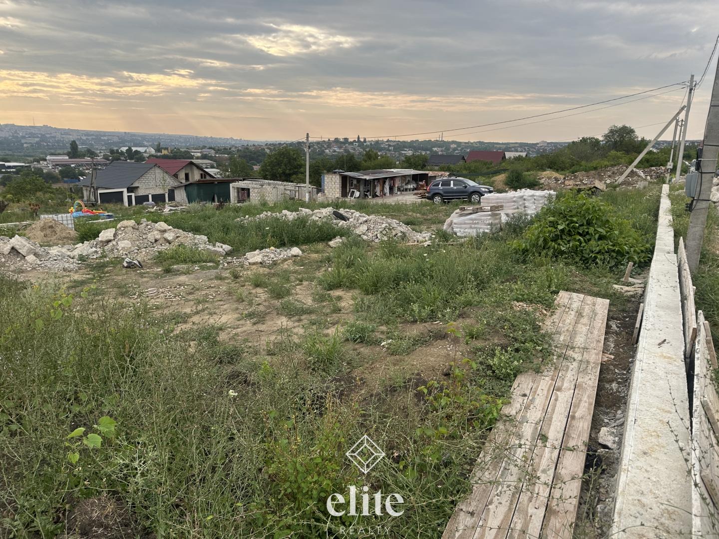 elite realty image