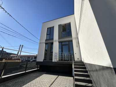 elite realty image