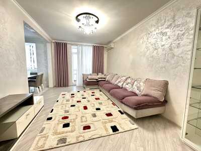elite realty Str. Pietrarilor