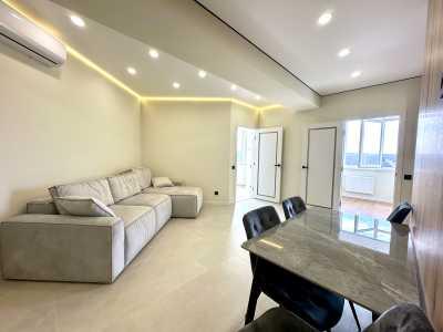 elite realty Str. Muşatinilor