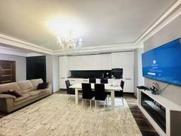 elite realty image