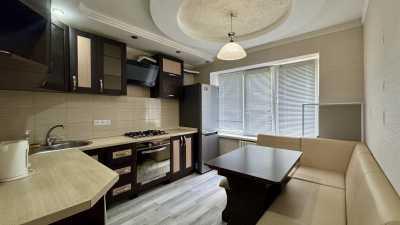 elite realty Str. Florilor