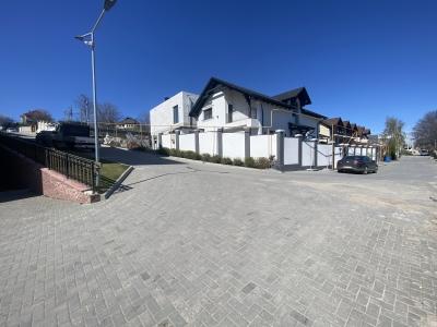elite realty Str. Izvoarelor