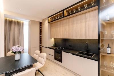 elite realty Str. Vasile Lupu