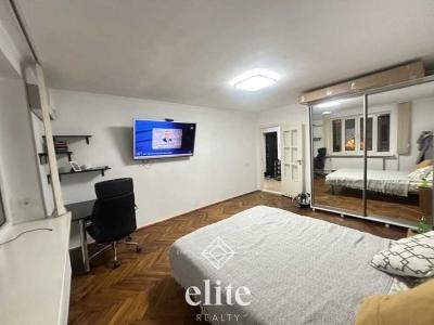 elite realty image