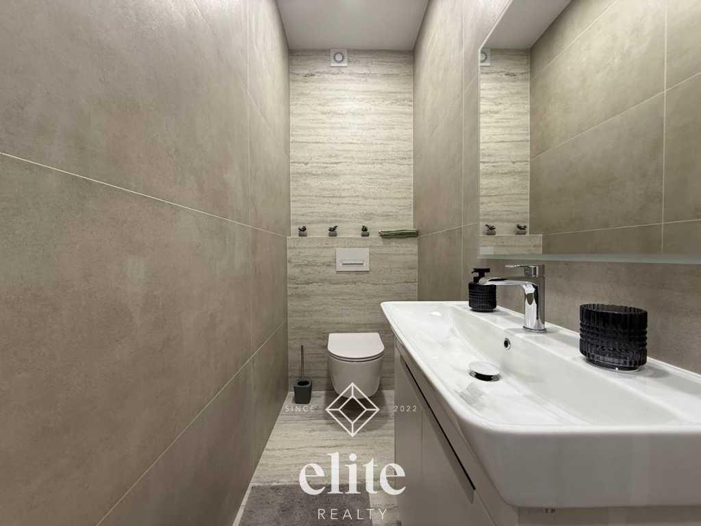 elite realty image