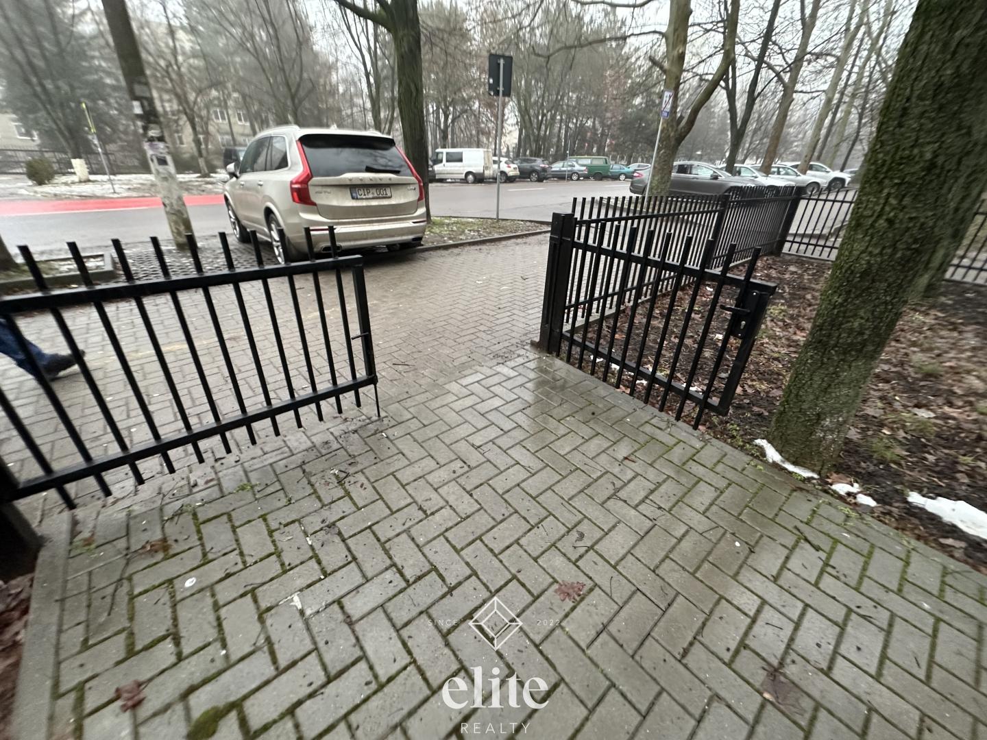 elite realty image