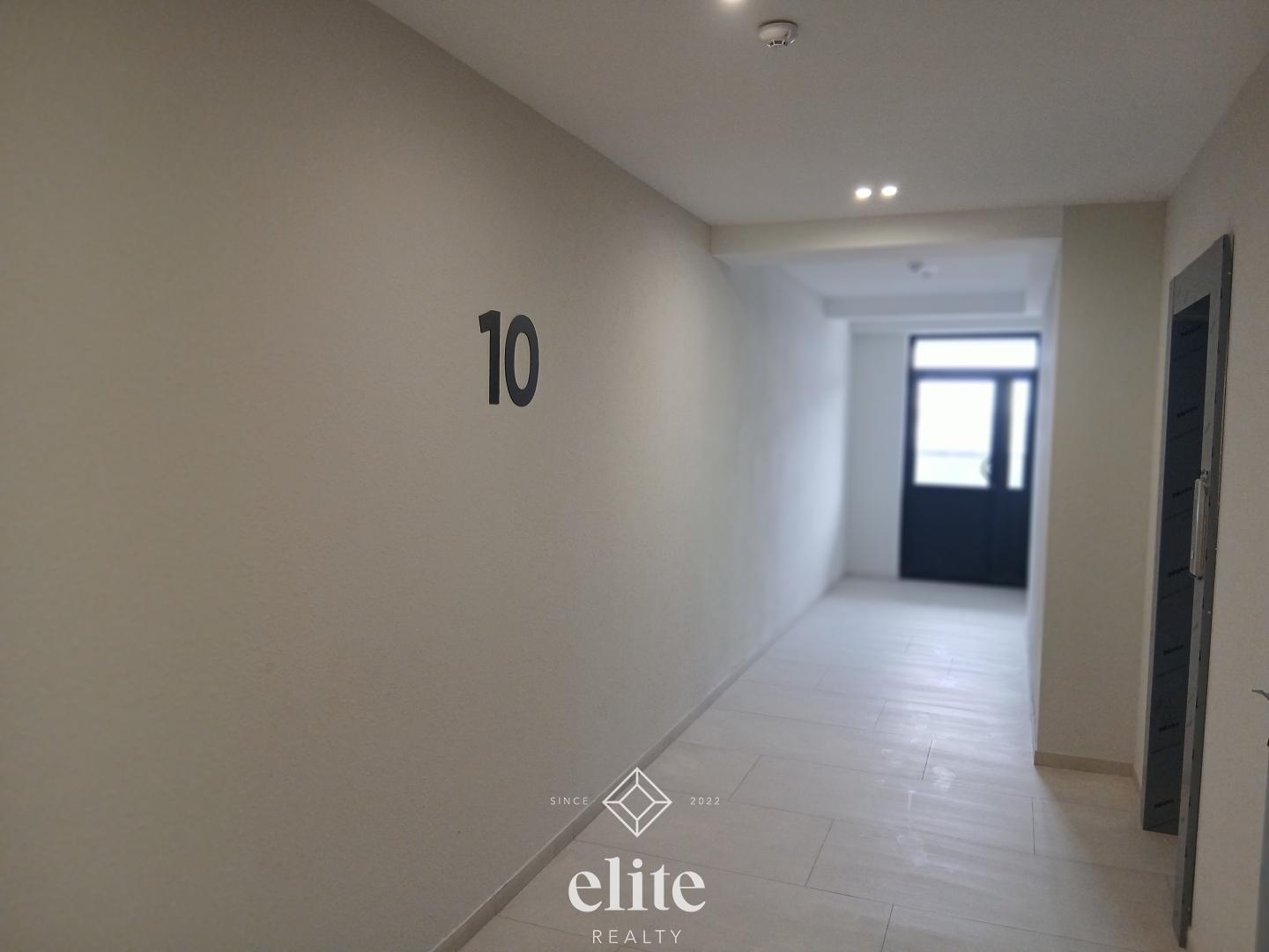 elite realty image
