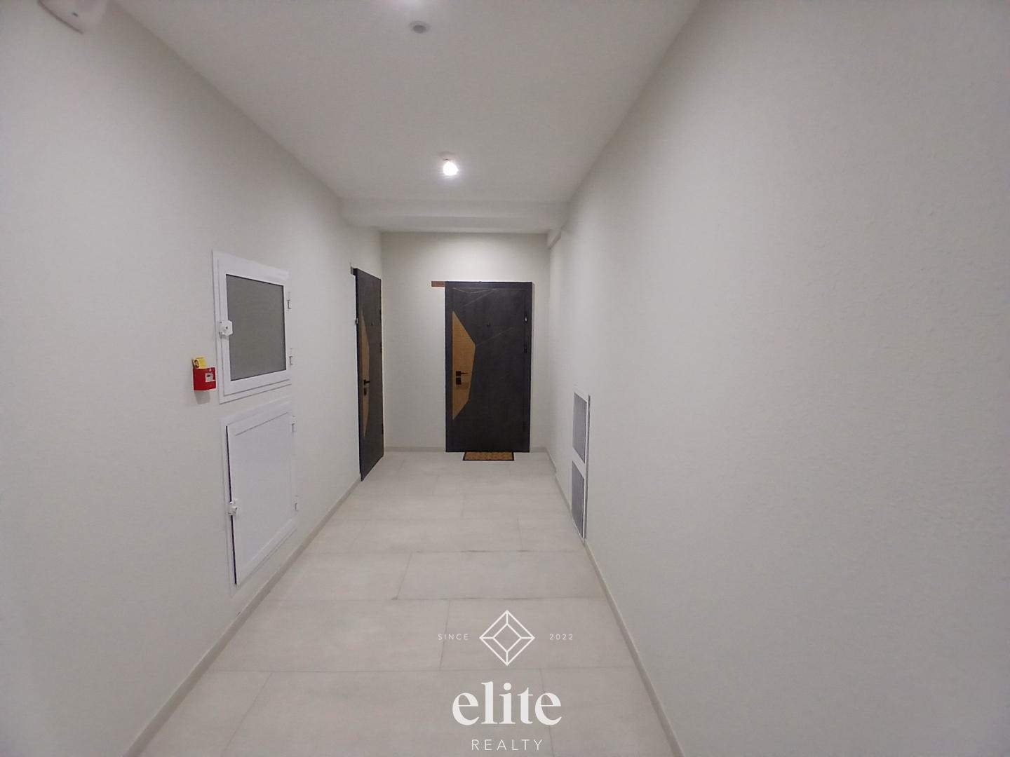elite realty image