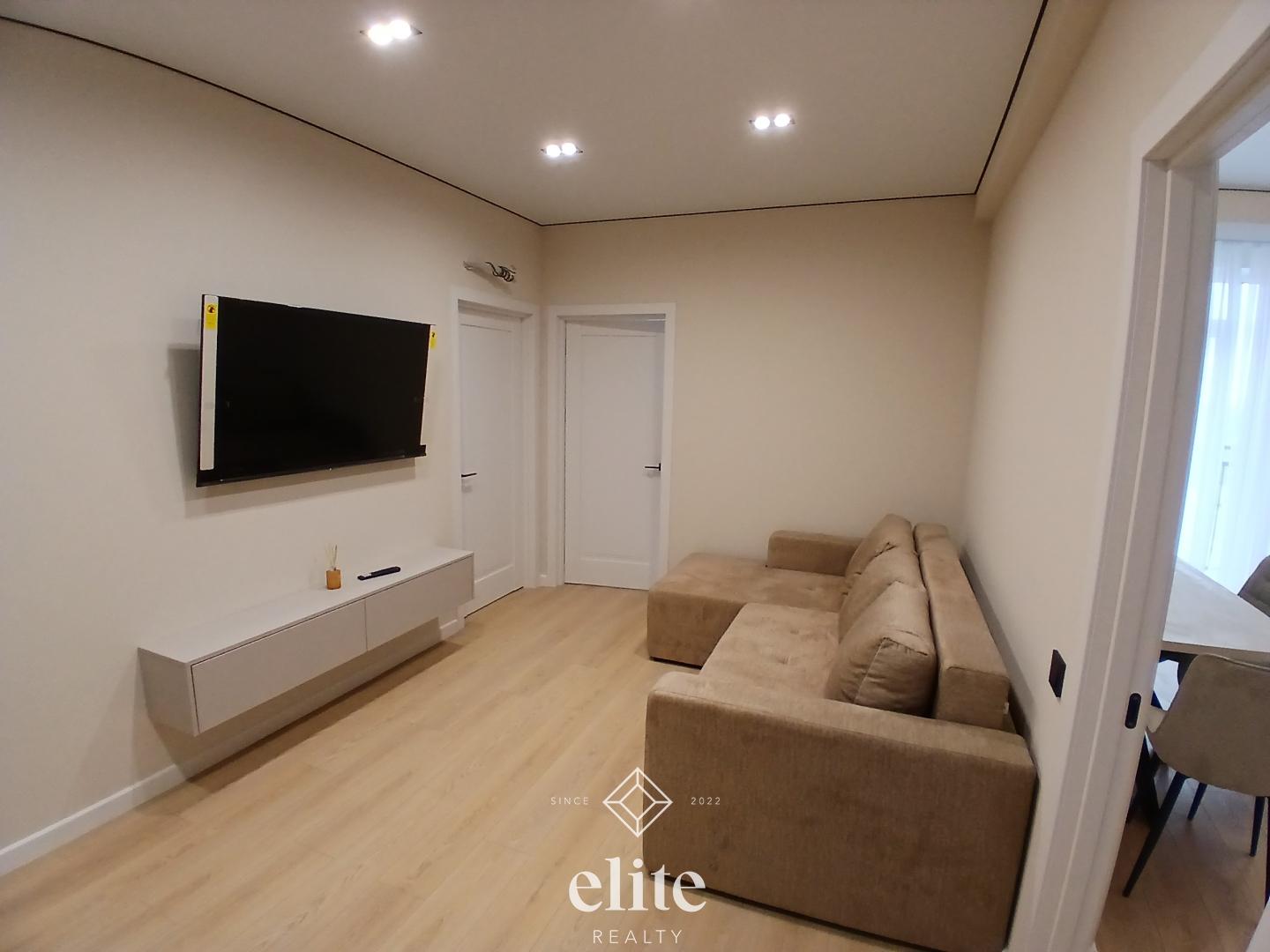 elite realty image