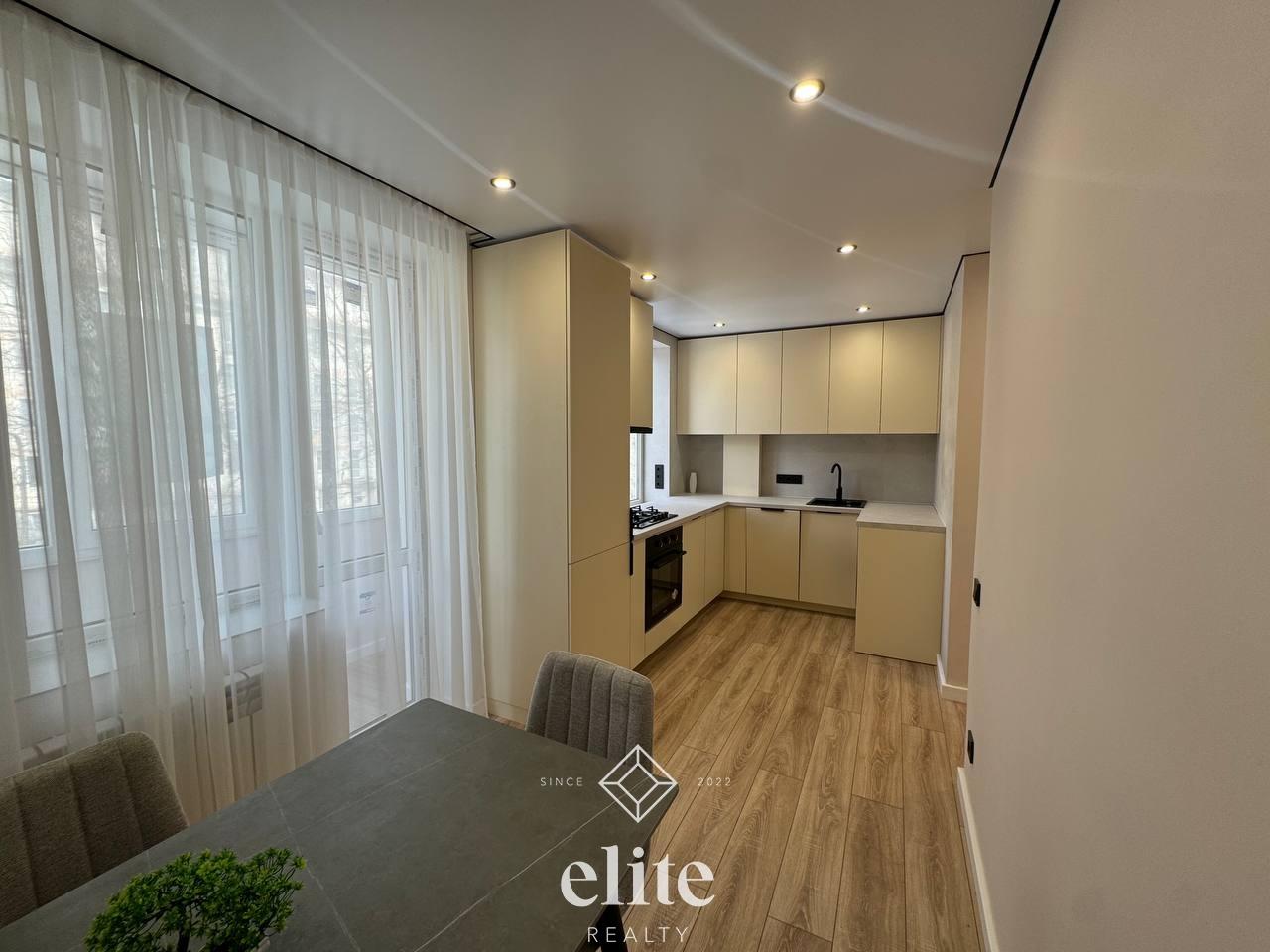 elite realty image