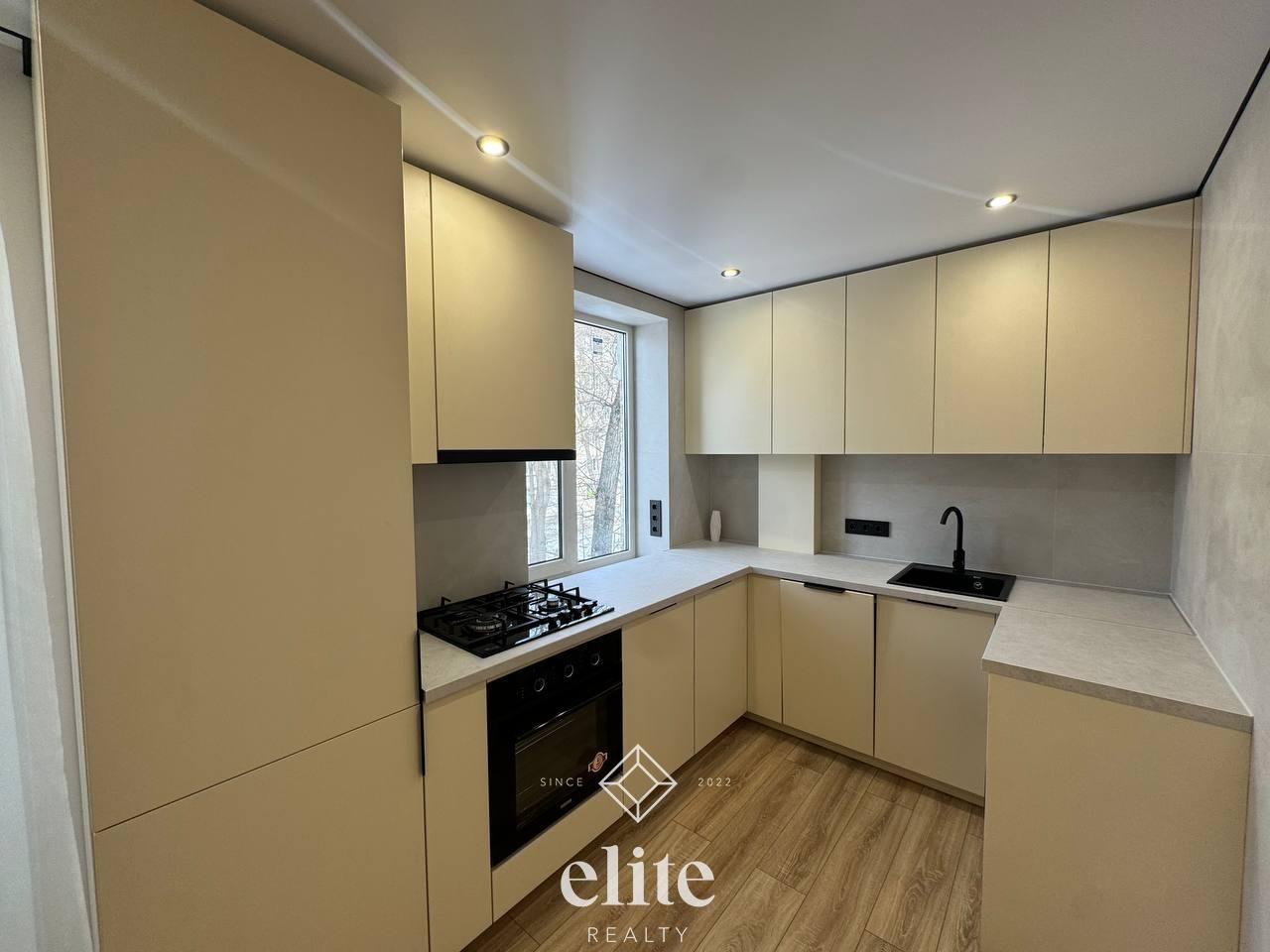 elite realty image