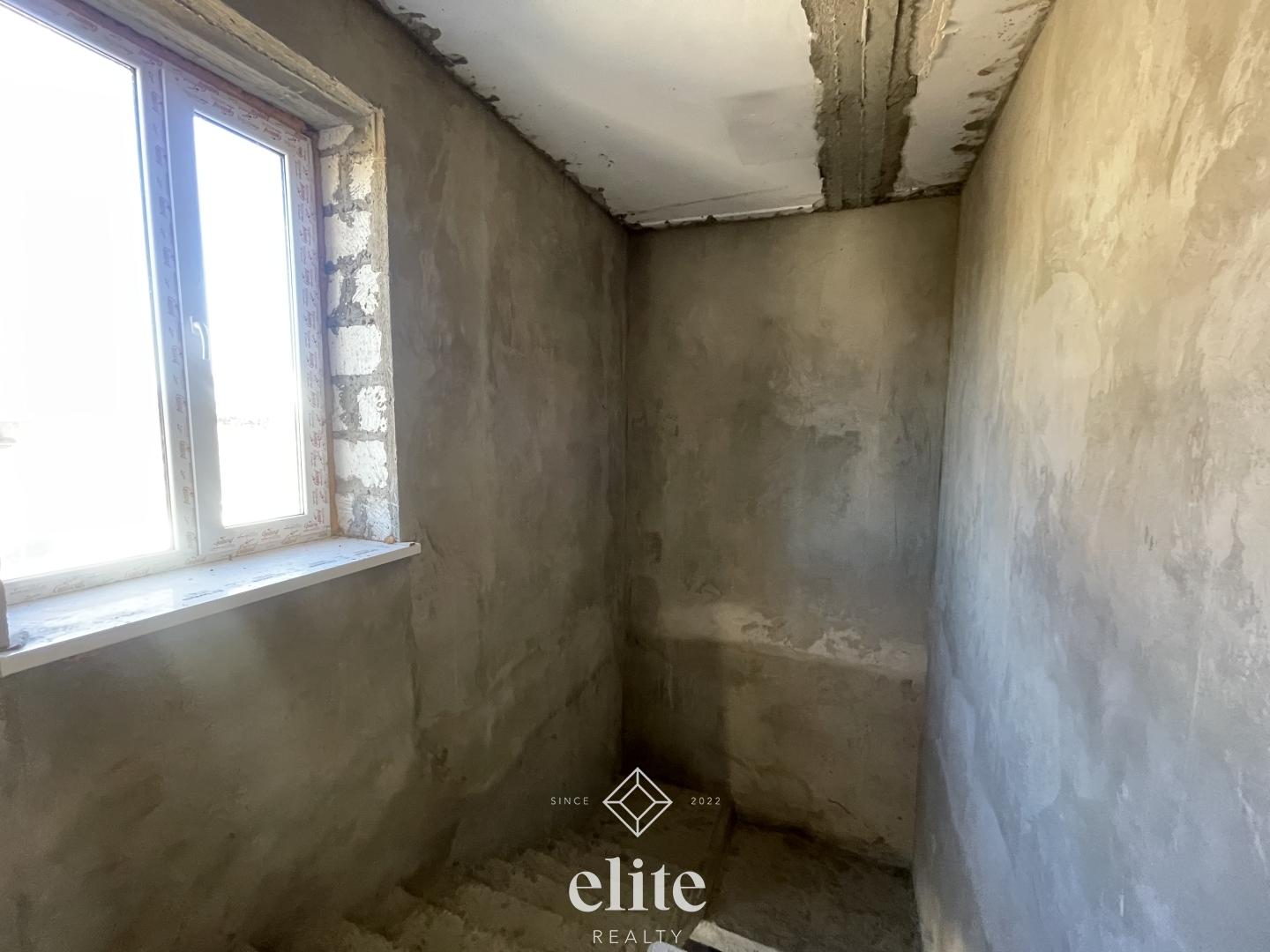 elite realty image