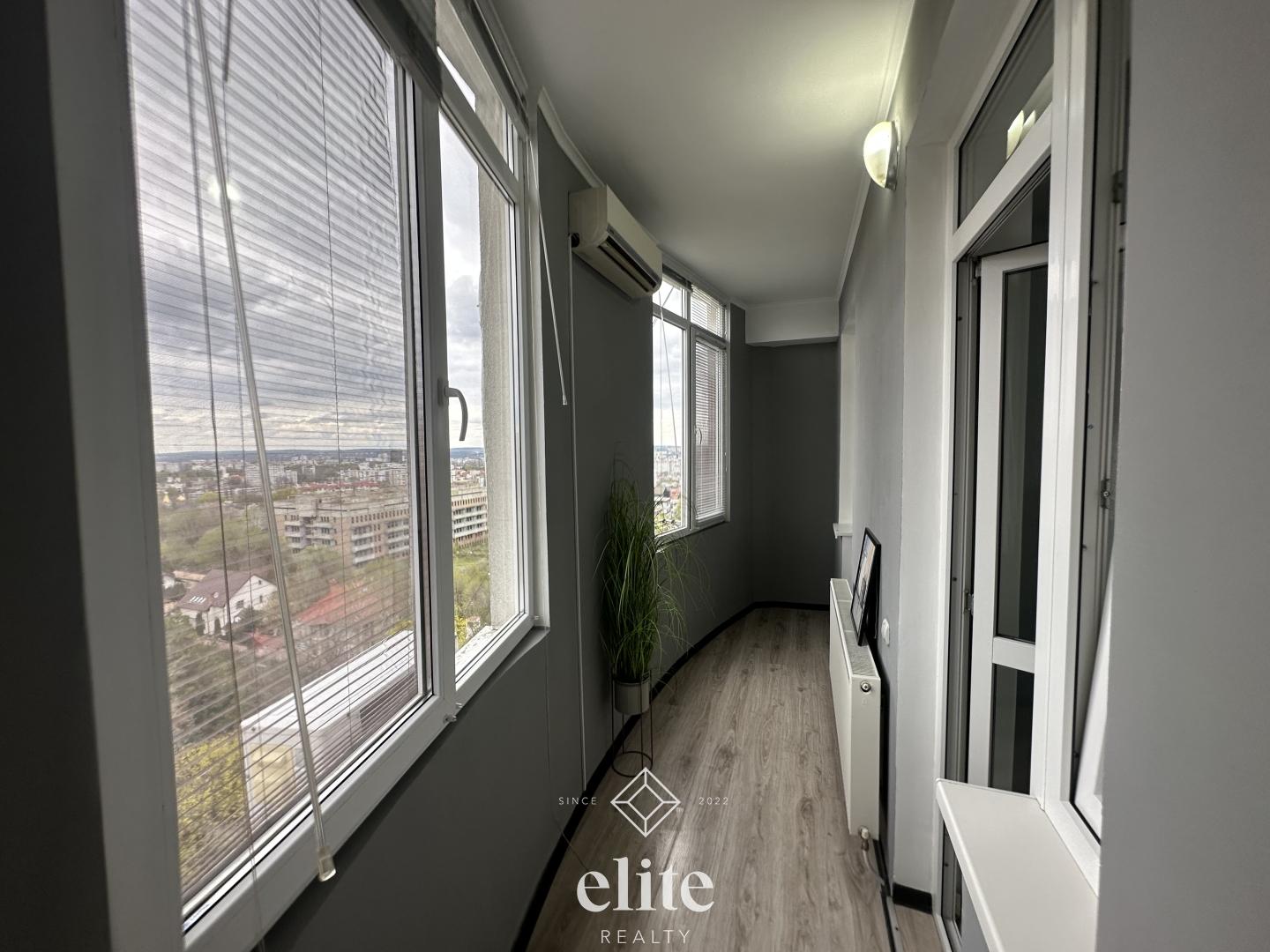 elite realty image