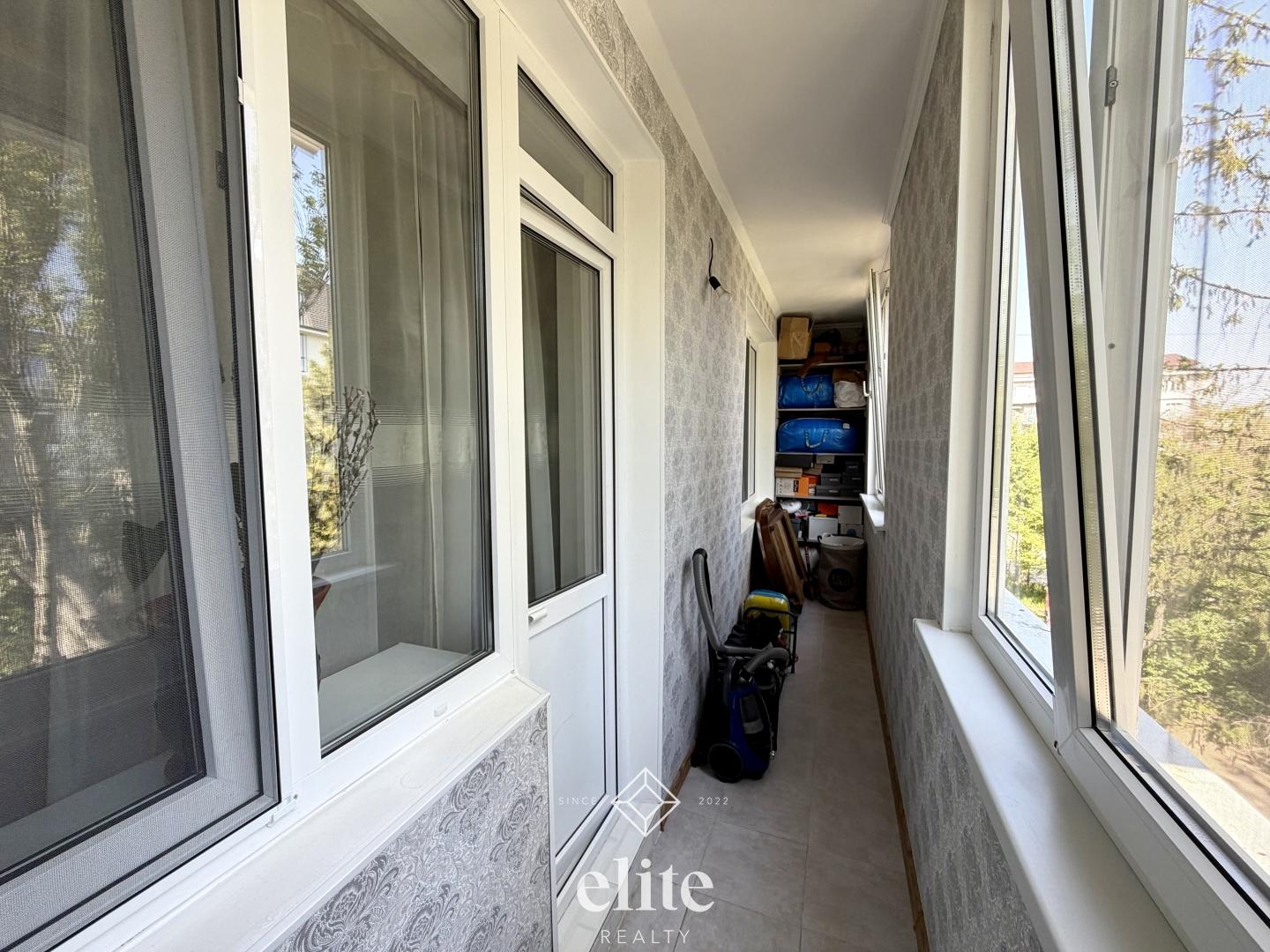 elite realty image