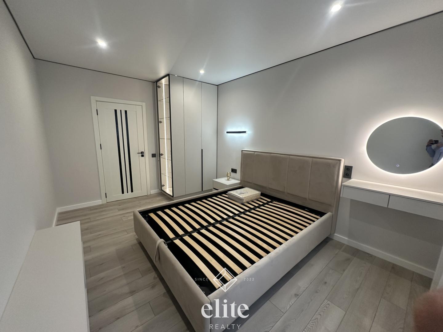 elite realty image