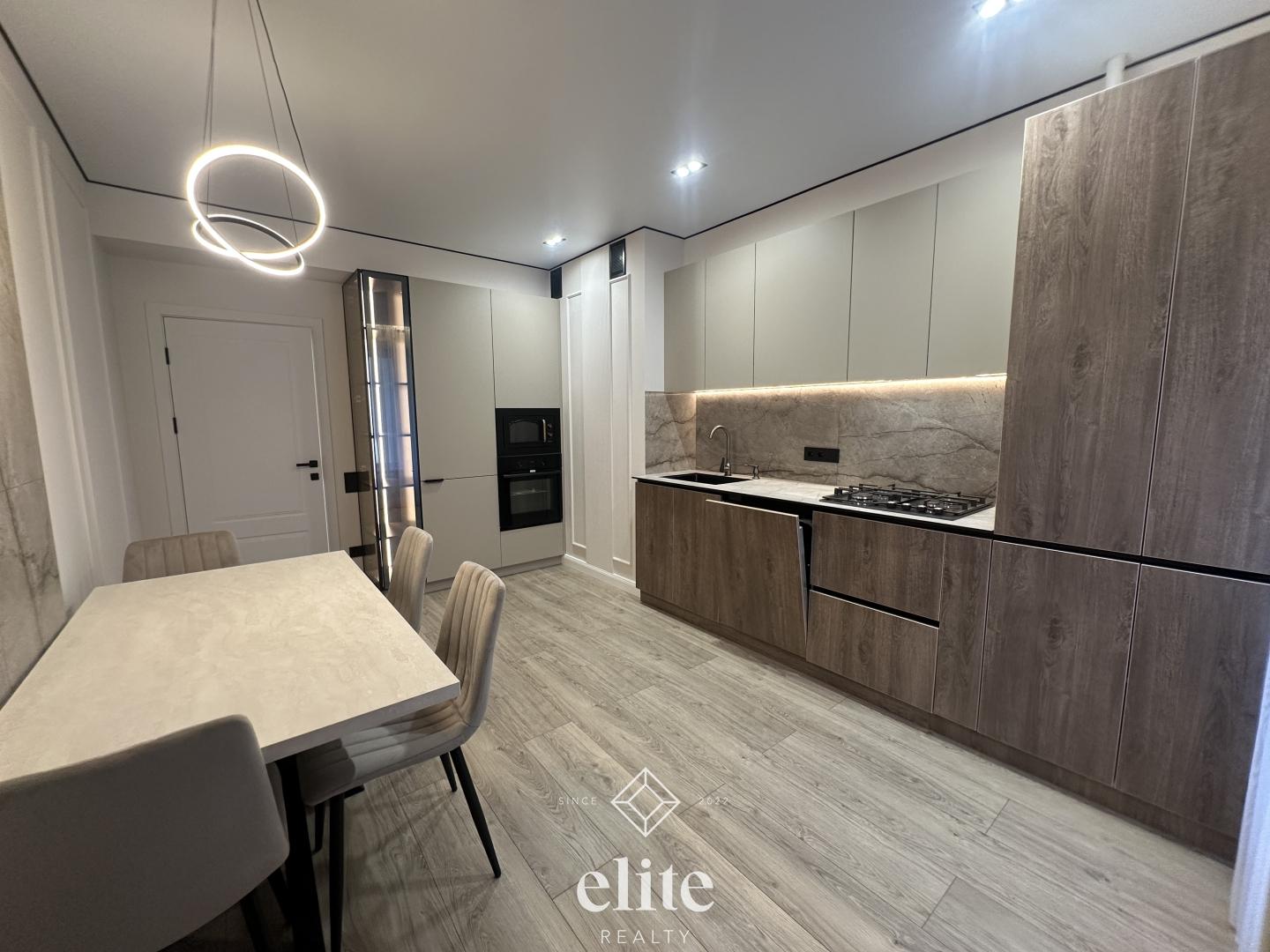 elite realty image