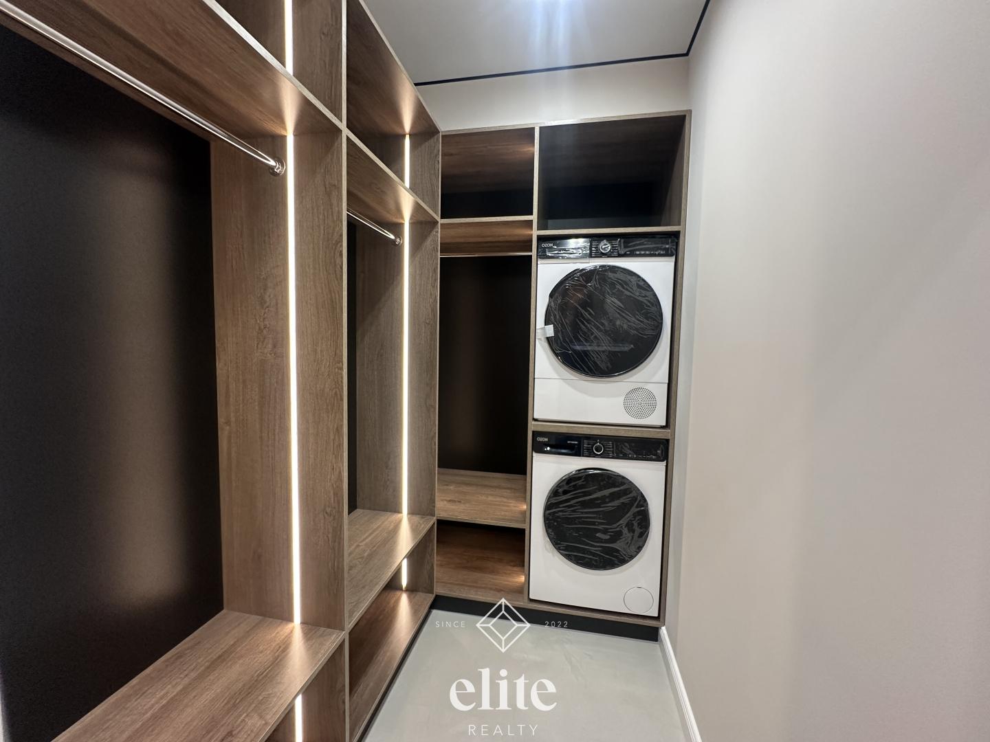 elite realty image