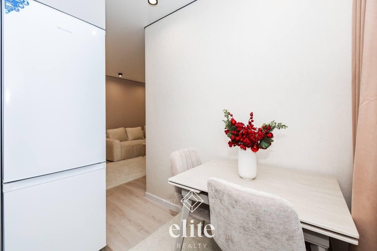 elite realty image