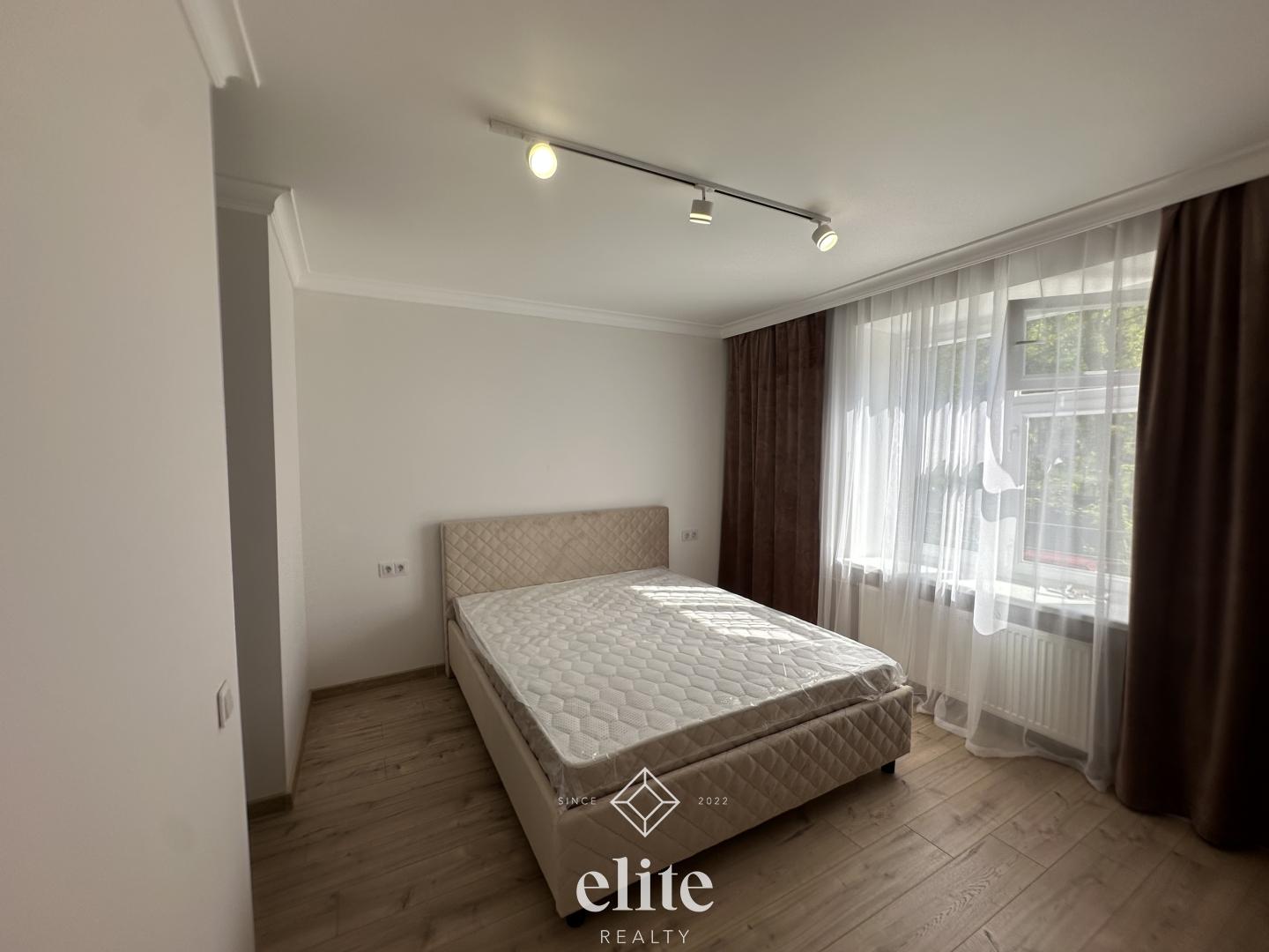 elite realty image