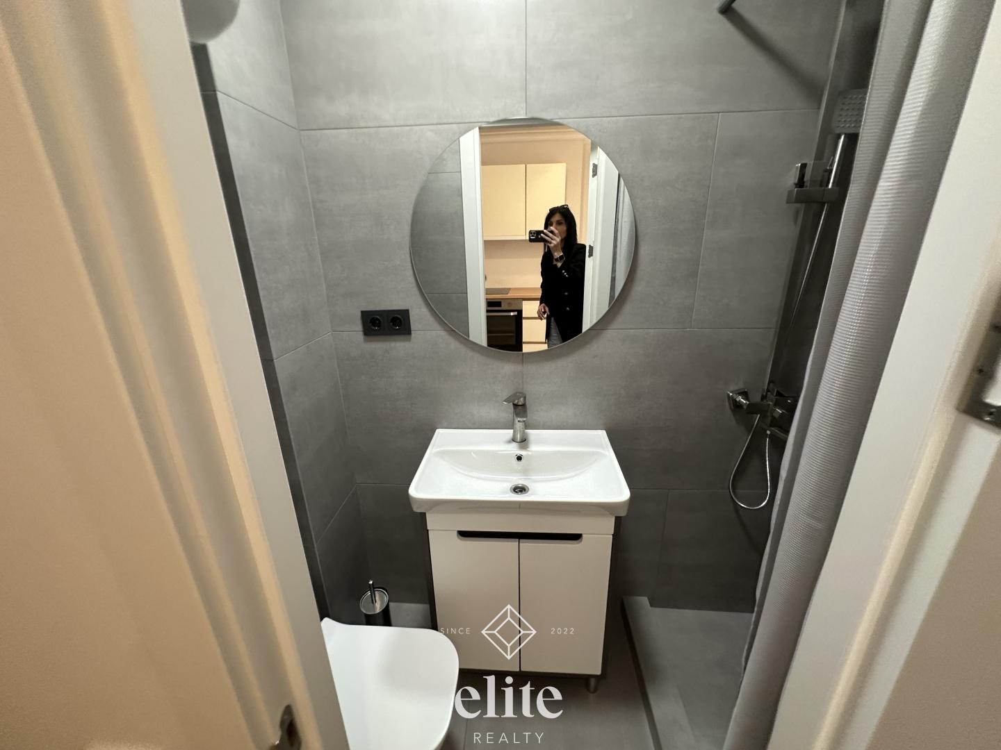 elite realty image