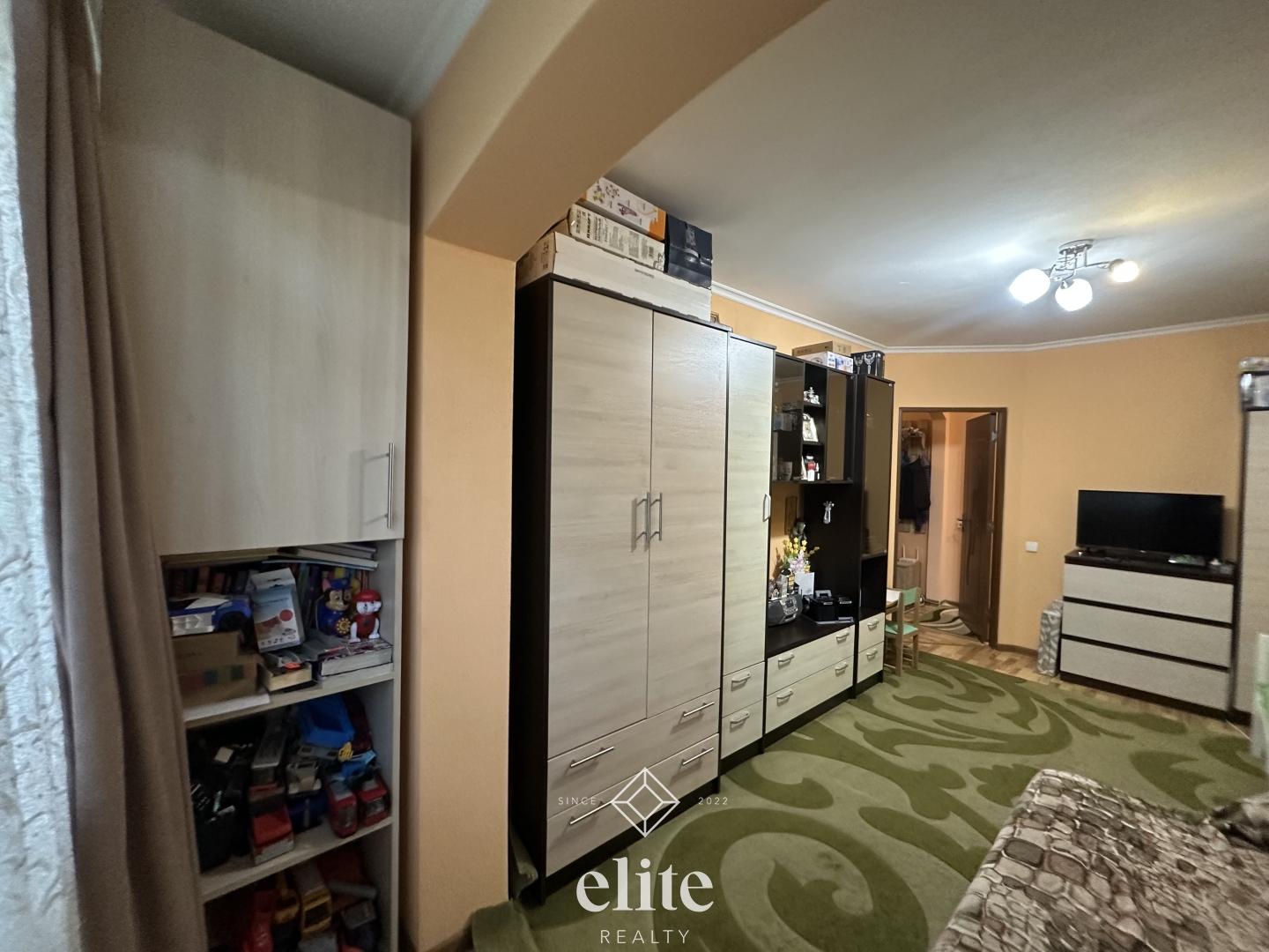 elite realty image