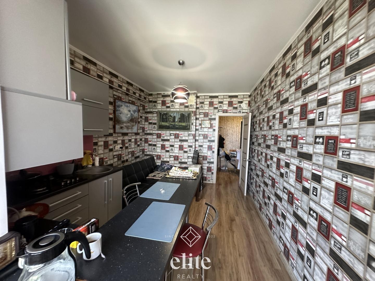 elite realty image