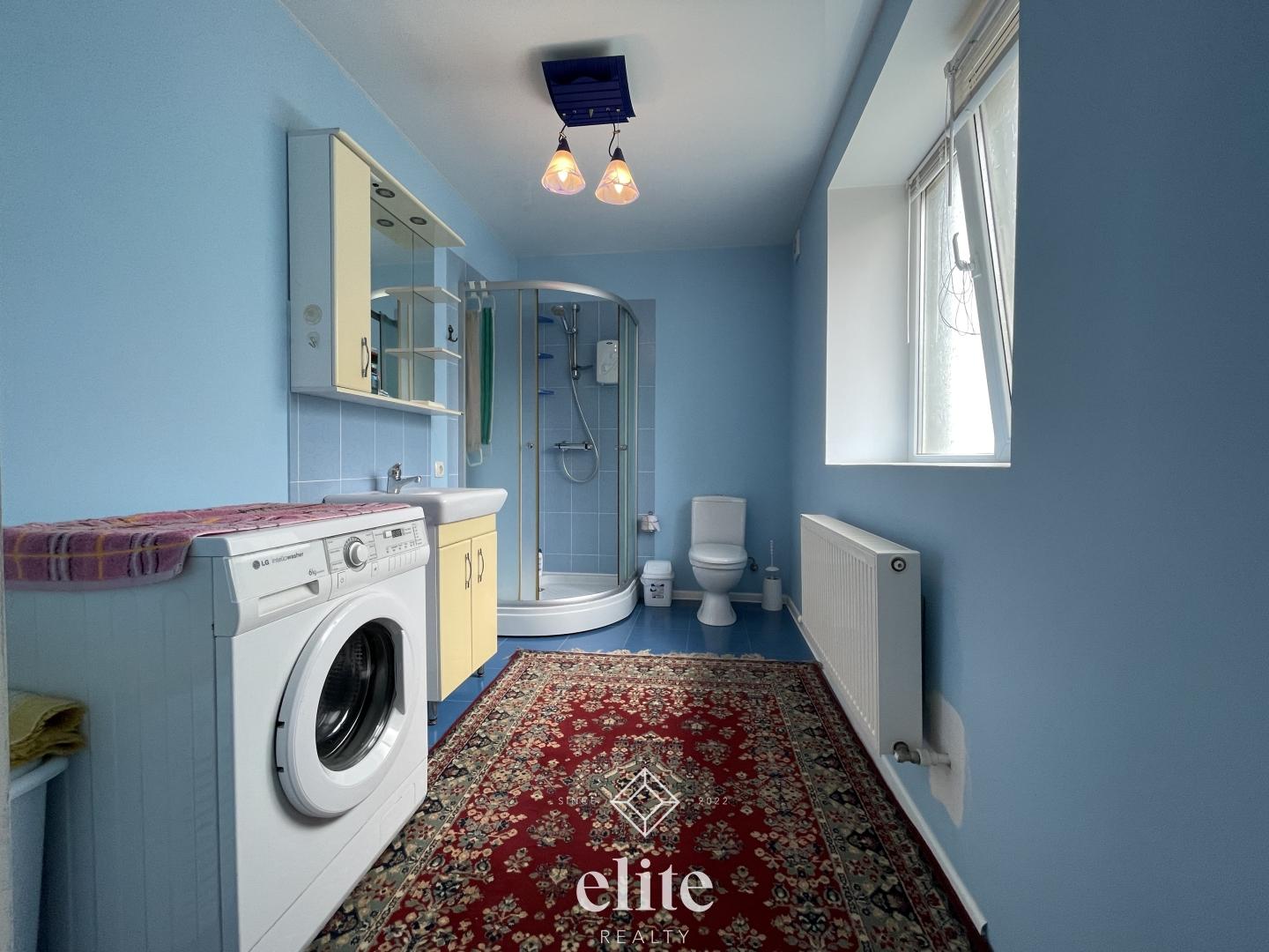 elite realty image