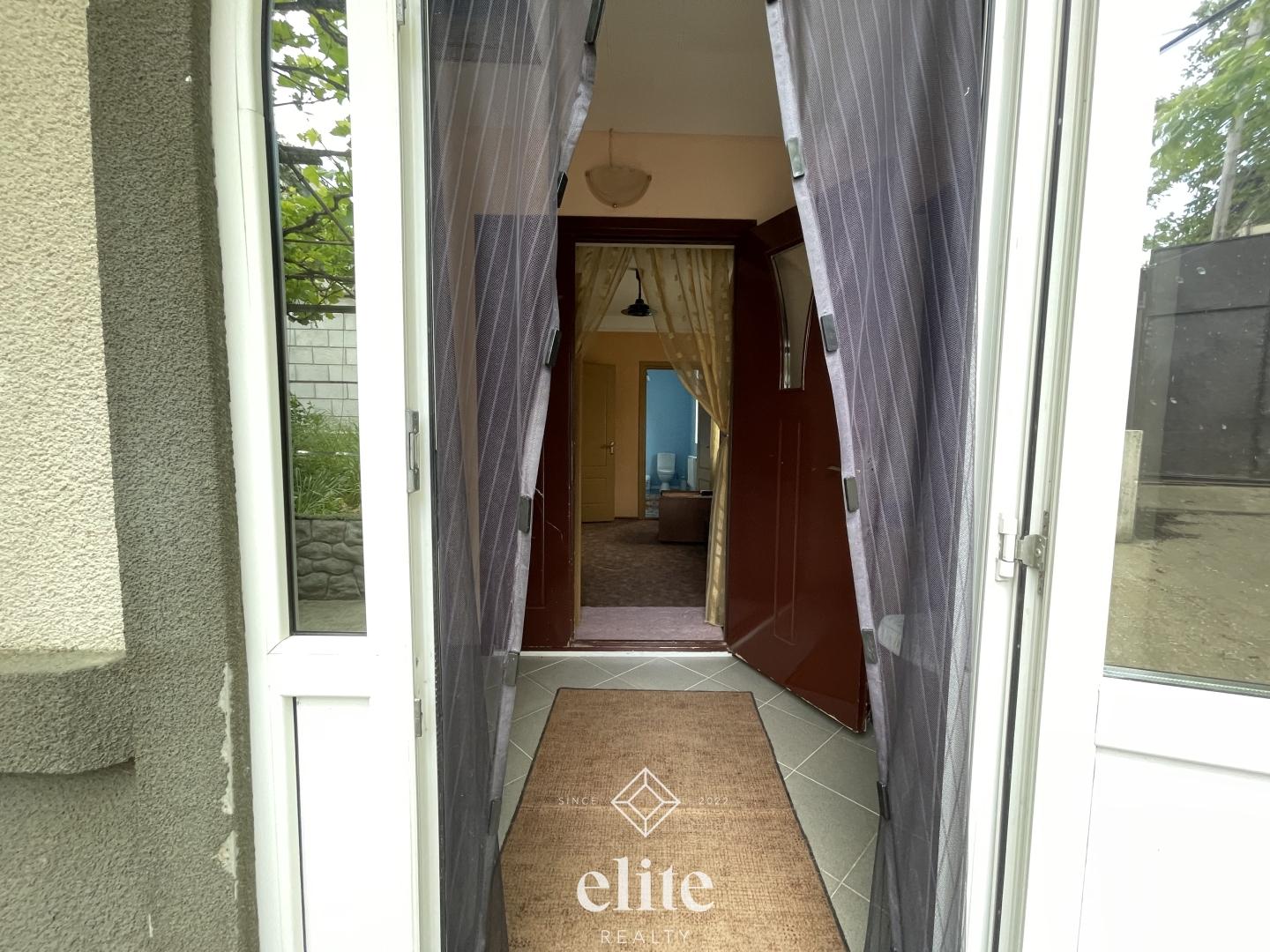 elite realty image