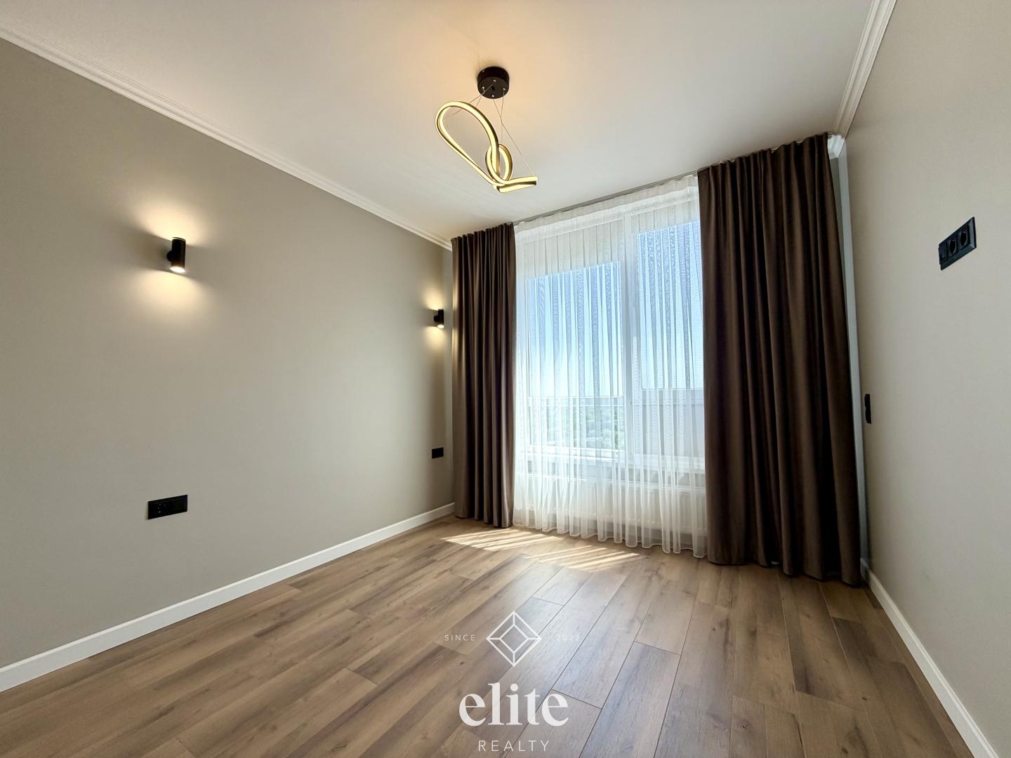 elite realty image