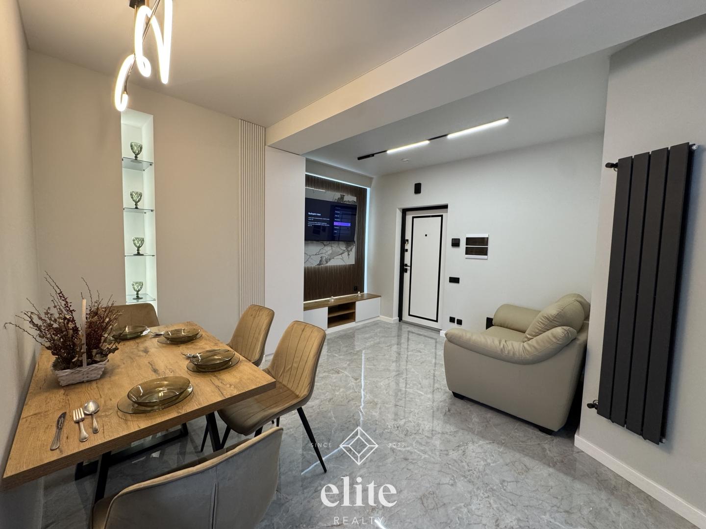 elite realty image