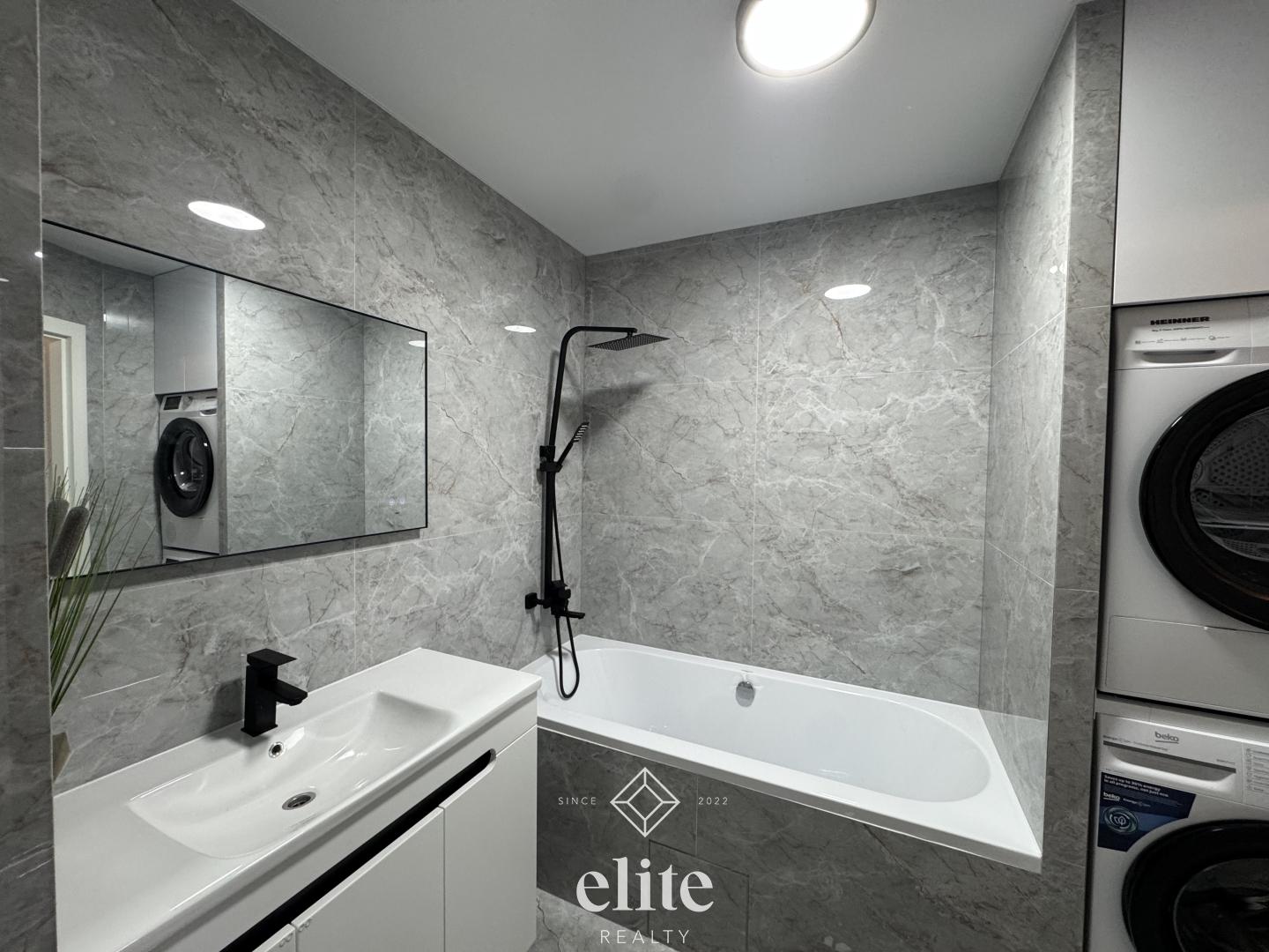 elite realty image