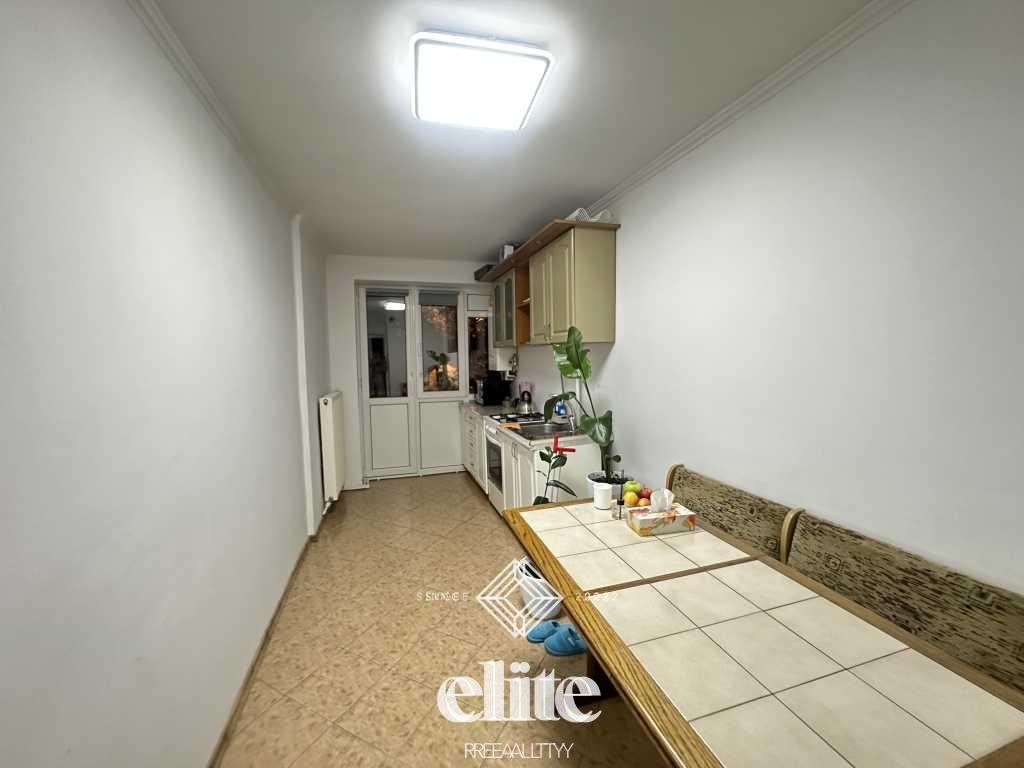 elite realty image