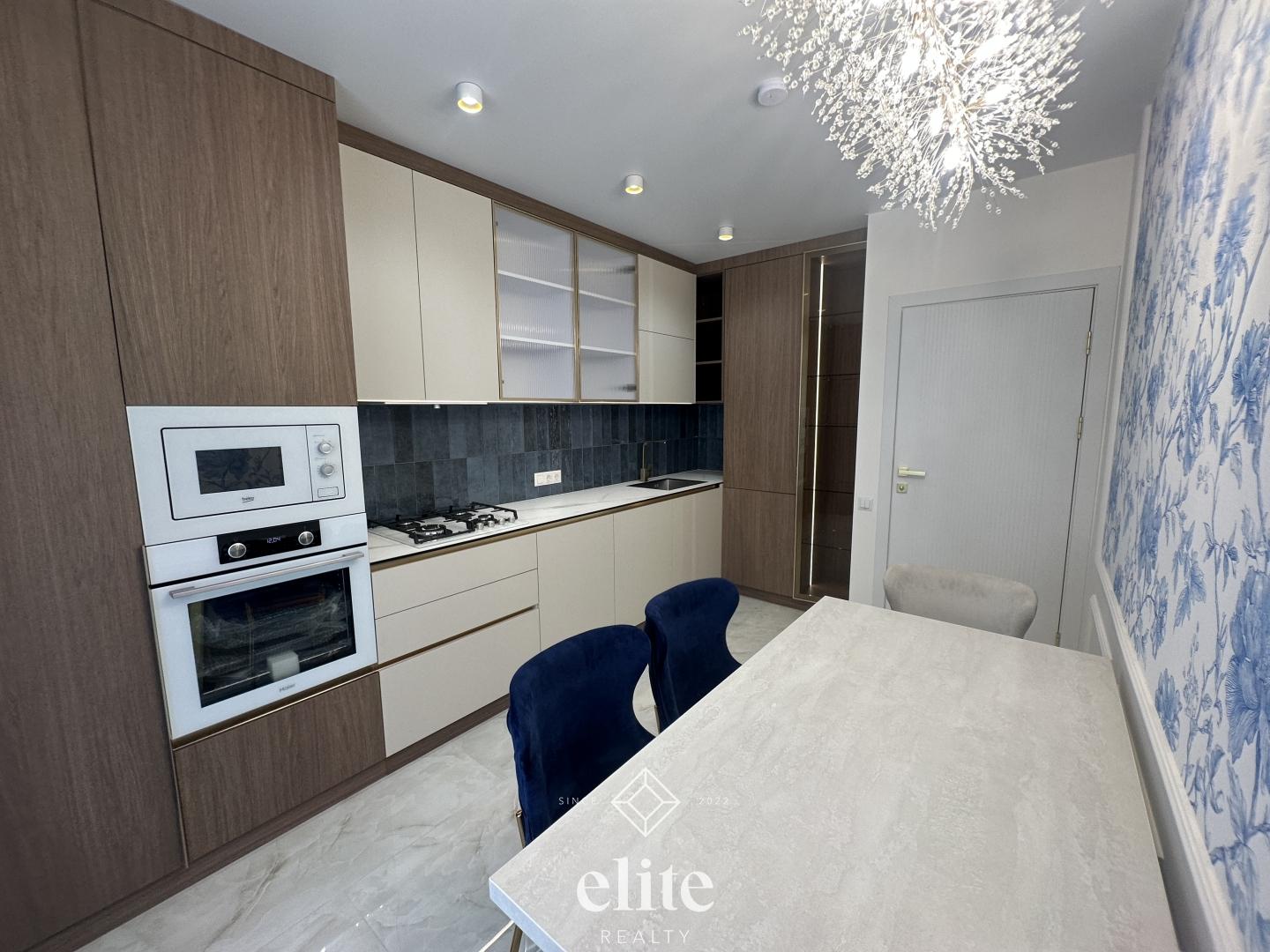 elite realty image