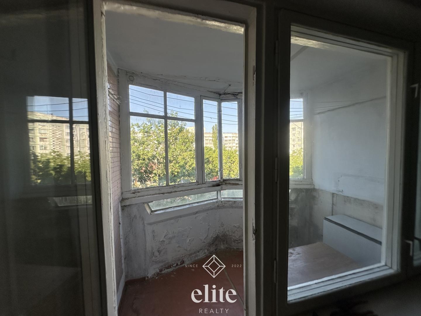 elite realty image