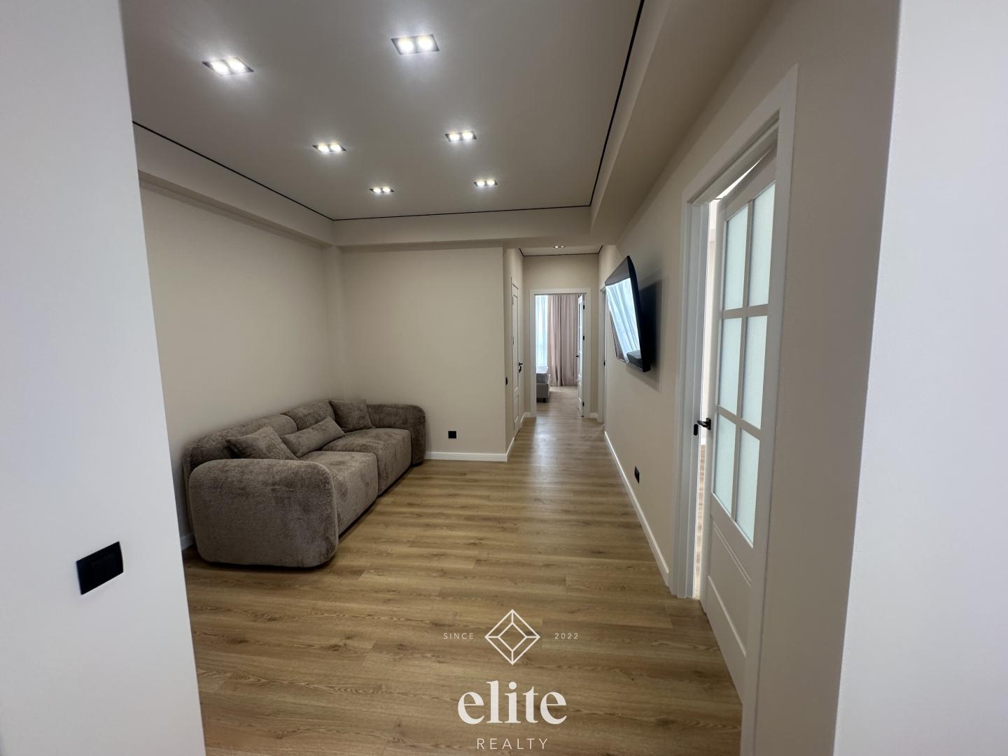 elite realty image
