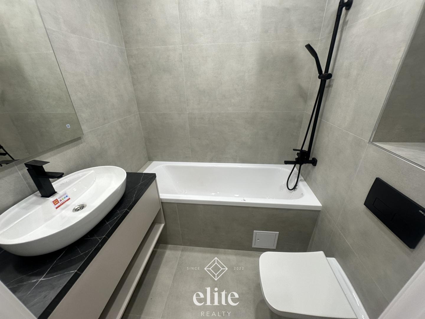 elite realty image