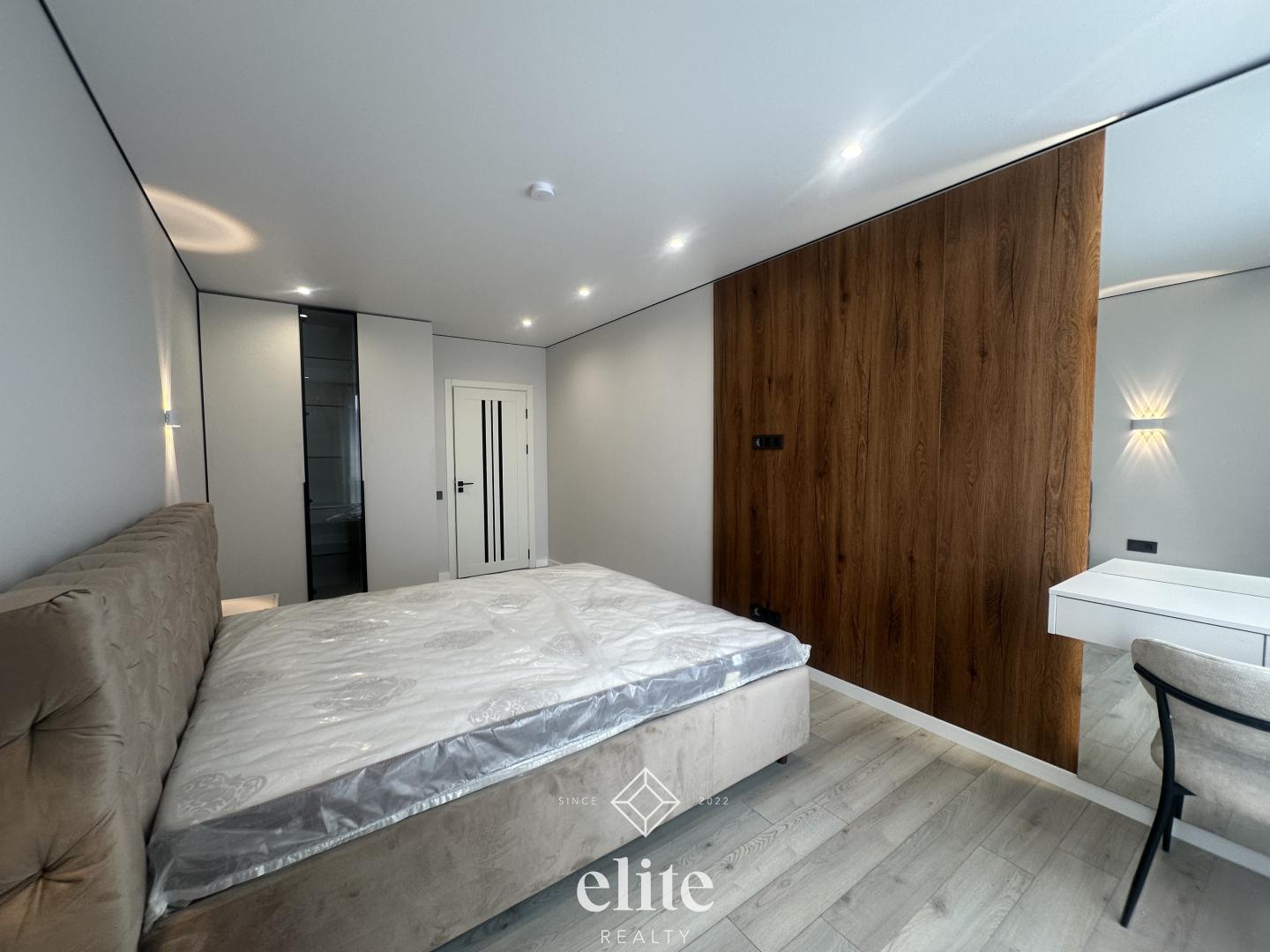 elite realty image