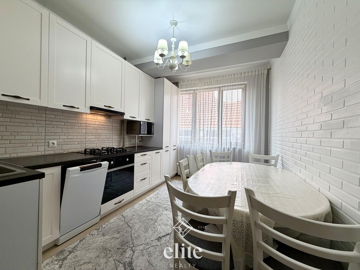 elite realty image