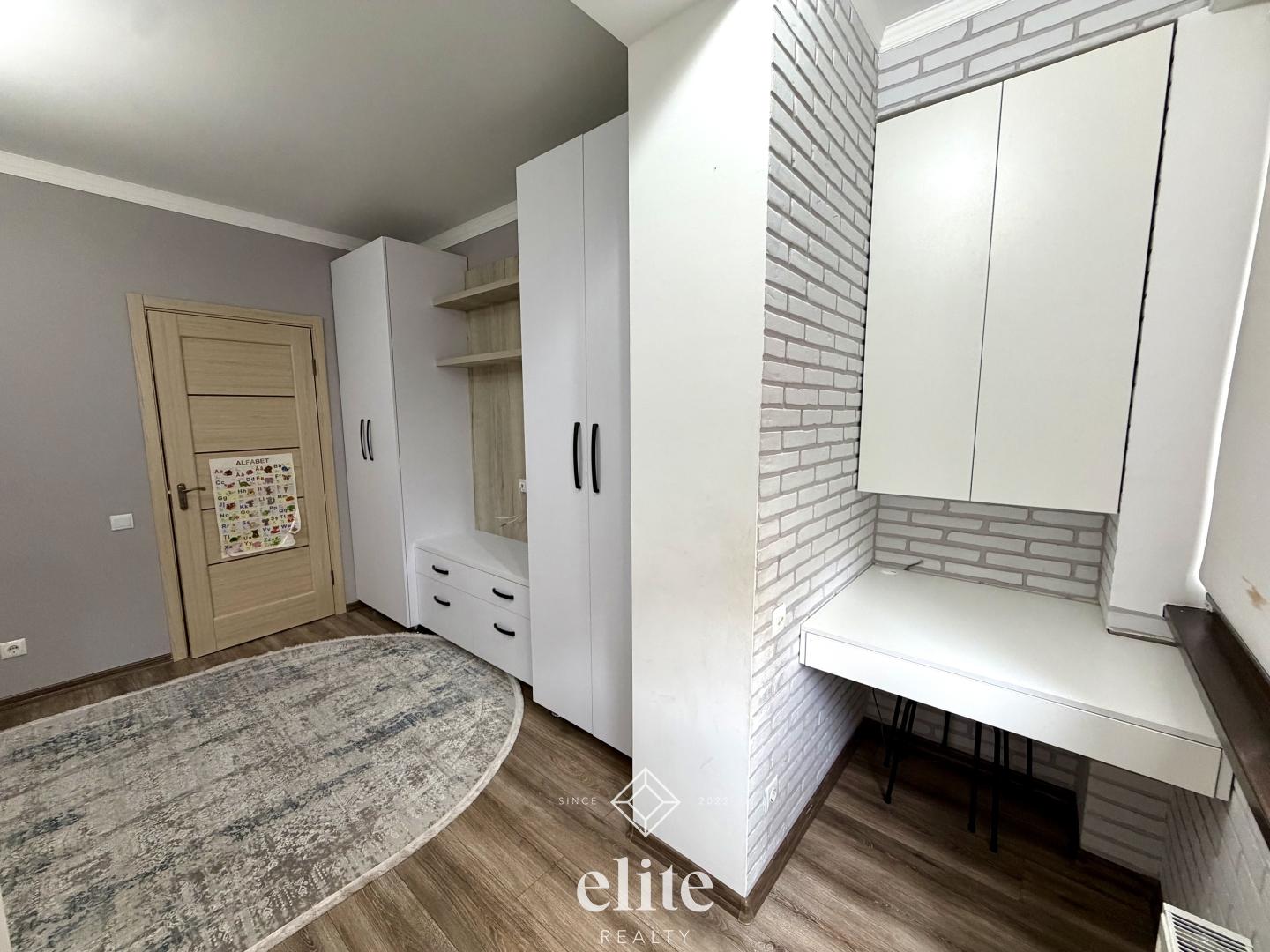 elite realty image