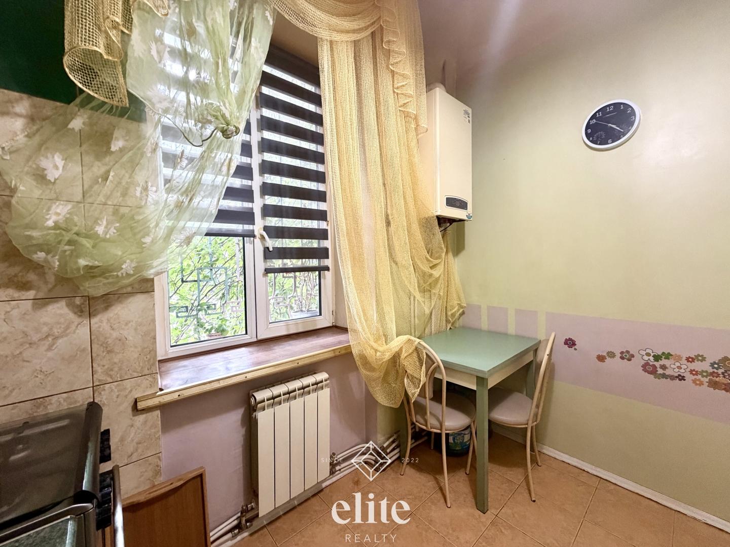 elite realty image